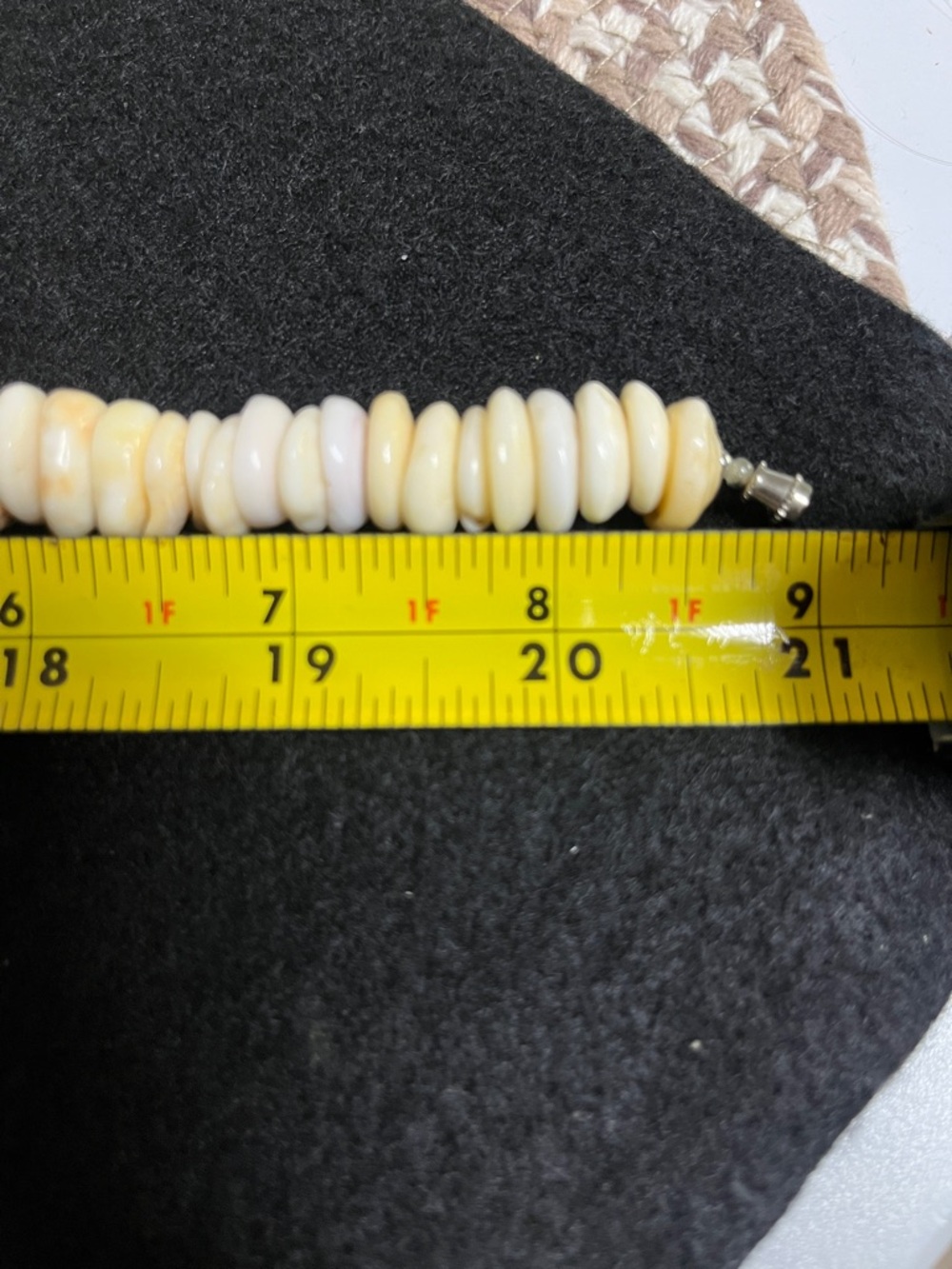 VTG Hawaiian Large Puka Shell Necolas for Women & Men - Picture 4 of 5